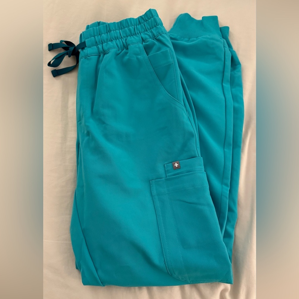 NWOT figs uman jogger